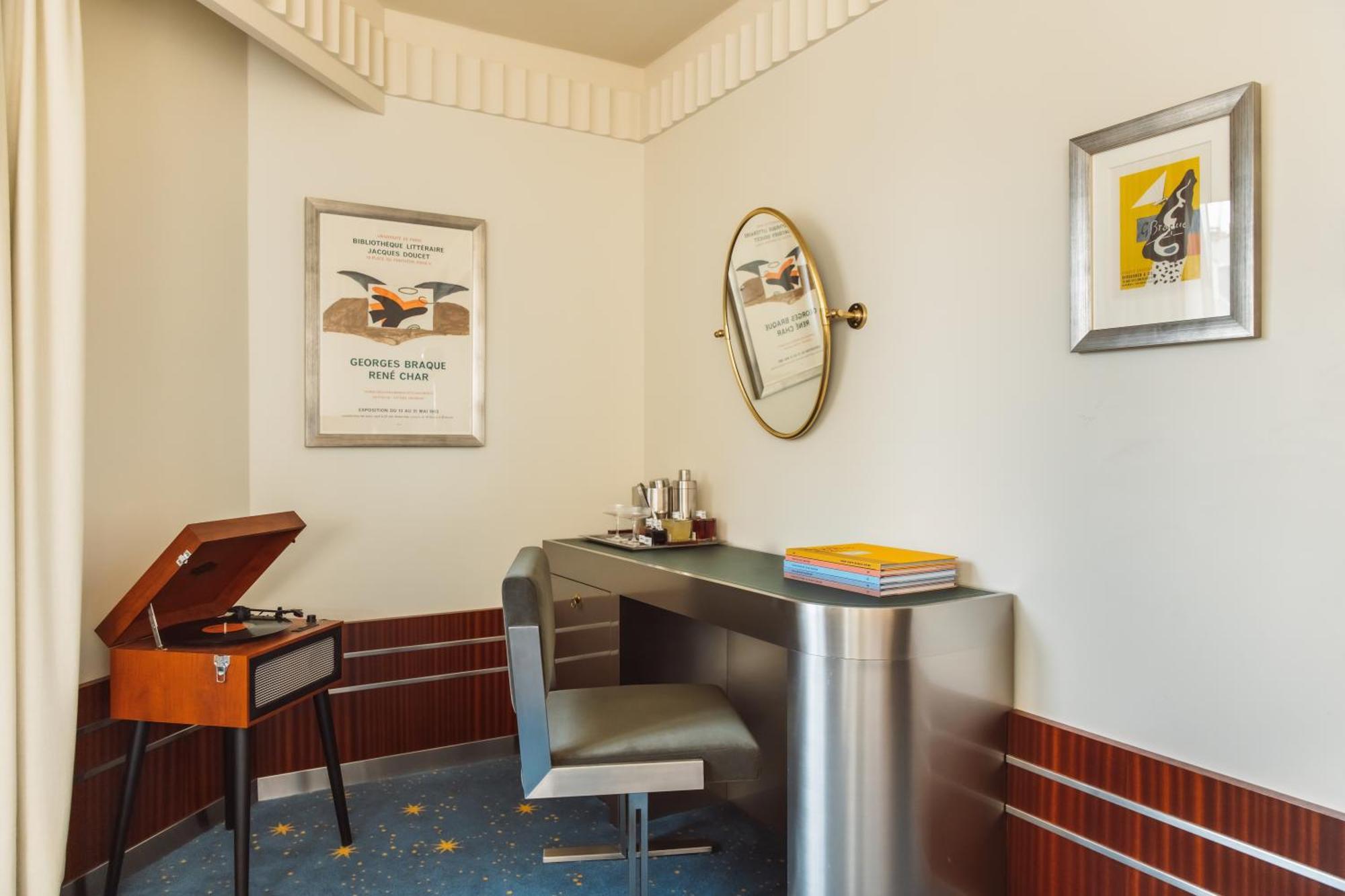Hotel Des Grands Voyageurs Parijs Buitenkant foto